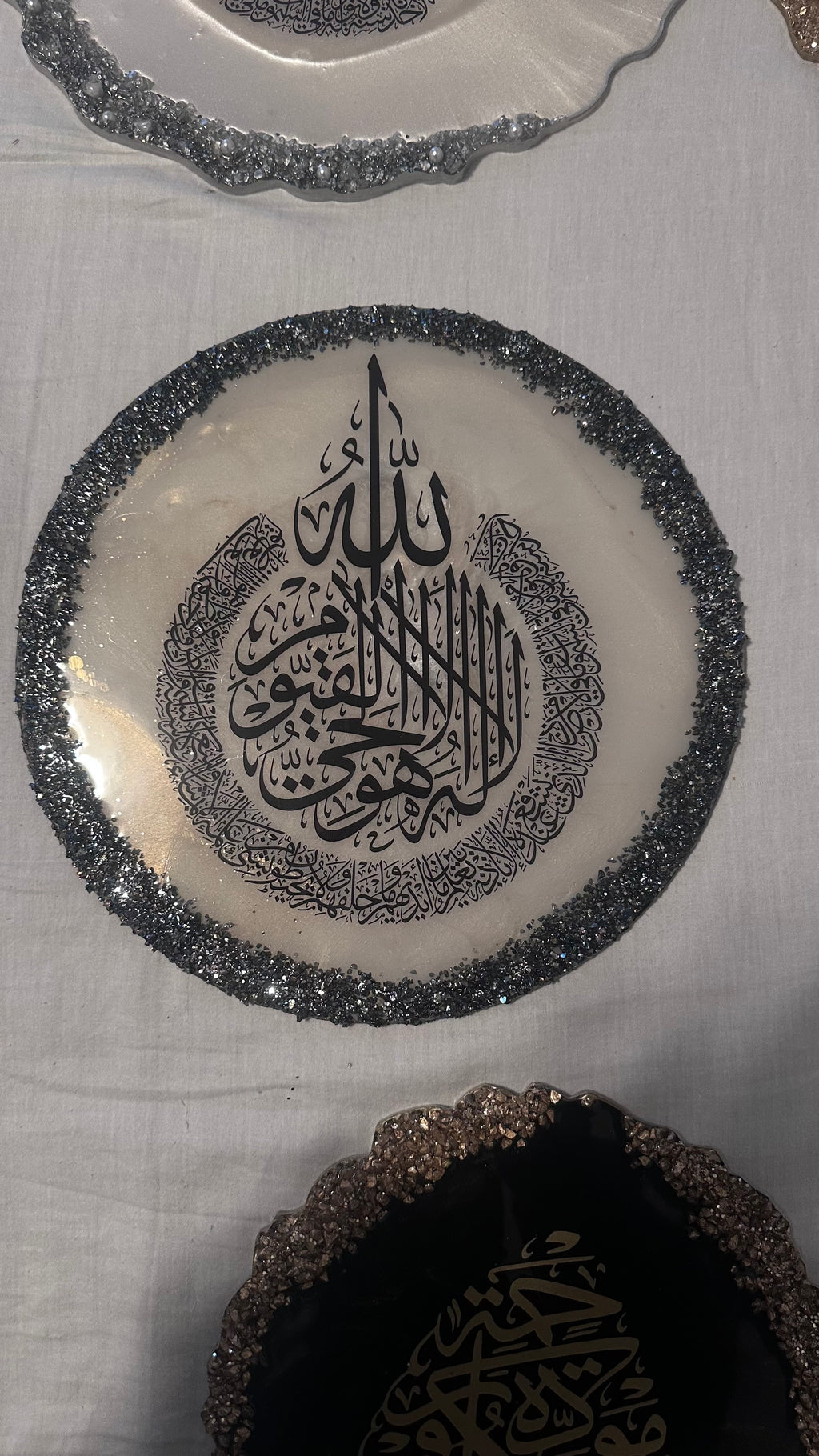 Elegant Ayatul Kursi Islamic Resin Wall & Table Decor – Gold & White Handmade Quranic Art - 12 inch